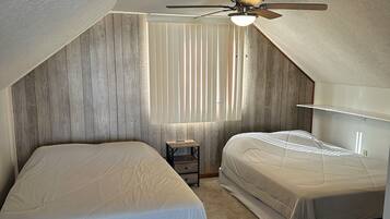 2 bedrooms, free WiFi, bed sheets