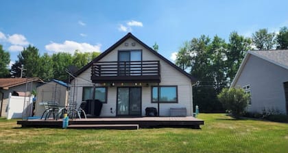 Cottage Right off Houghton Lake!
