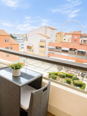 Property grounds - Cozy Renovated Studio – Ferris Wheel View – Beach – Pool (Le Cap D'Agde)