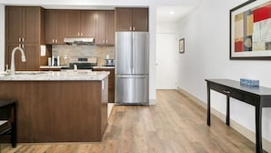 Coffee/tea maker, fridge, microwave, oven - Elevated Escapes: 2BR Overlooking Mountain View! (Harrison Hot Springs)