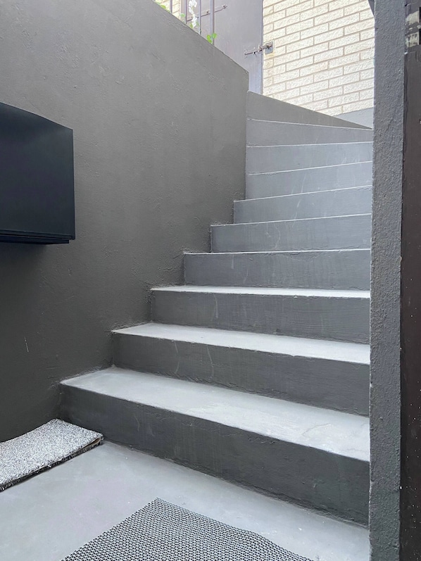 Room, 1 Bedroom | Property grounds