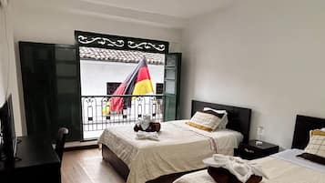 Standard Quadruple Room, Balcony, City View