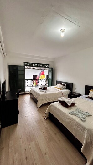 Standard Quadruple Room, Balcony, City View | Desk, laptop workspace, free WiFi - Hotel Santa Marta's (Popayán)