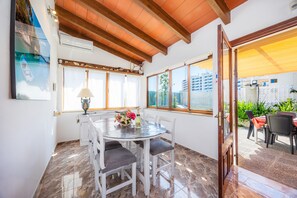 Dining - Villa Luna with Pool and Mountain Views (Alcúdia)