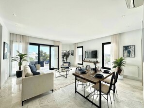 Apartment, 2 Bedrooms, Smoking | Dining room - Casa Aura , Apartement In La Marsa (La Marsa)