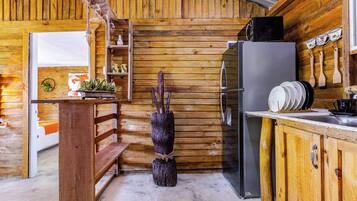 小屋, 2 间卧室, 吸烟房, 私人游泳池 | 住宿内部