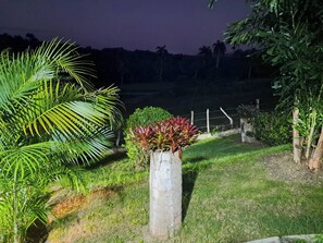 Cabane, 2 chambres, fumeurs, piscine privée | Enceinte de l’hébergement