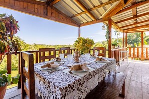 Outdoor dining - Valley View, Damajagua, Playateco, Jacuzzi, Camp (Puerto Plata)