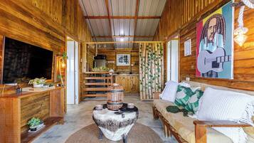 Cabin, 2 Bedrooms, Smoking, Private Pool | Ruang tamu