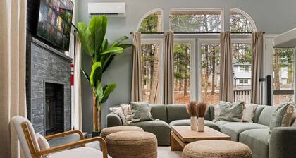 Designer Poconos Themed 5BR | Game • Pool • Spa