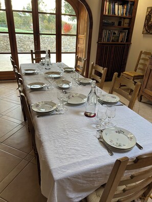 تناول الطعام