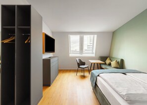 Suite | Individually decorated, individually furnished, desk, laptop workspace - Limehome Munich Schwanthalerstr. (Munich)