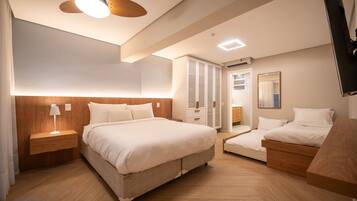 5 bedrooms