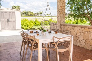 Outdoor dining - Villetta Cortese - Salento Reservation (La Corte)