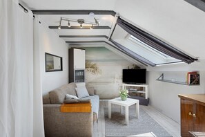 TV - Apartment 'Fewo Kurt in Villingen-Schwenningen' with Wi-Fi (Villingen-Schwenningen)