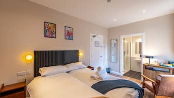 Standard Twin Room, Ensuite