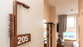 Standard Double Room, Ensuite | Desk, laptop workspace, iron/ironing board, free WiFi