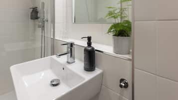 Comfort Double Room | Bathroom