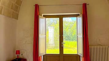 Villa, Garden View