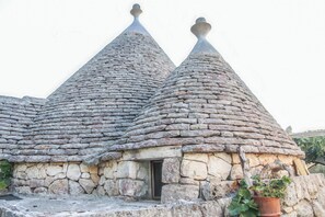 Front of property - Borgo di trulli - Esperienza autentica in Puglia (Ceglie Messapica)