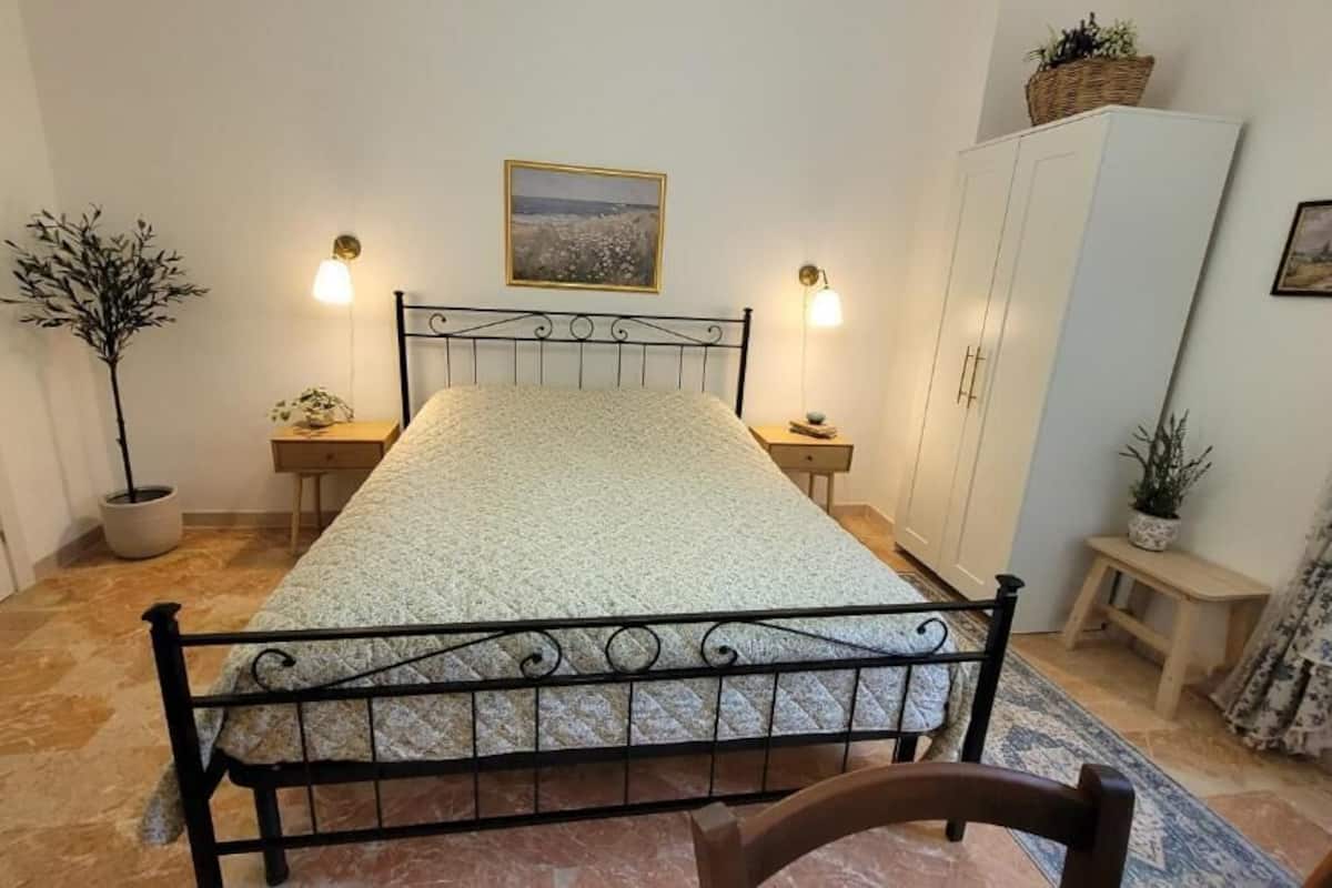 Standard Double Room, Garden View