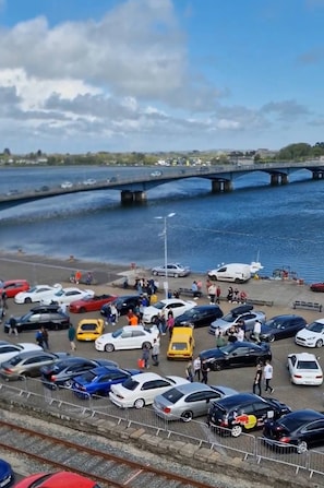 Room, 1 Bedroom, Balcony, City View | Parking - Room-en-suite Double Bedroom (Wexford)