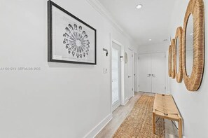 Interior - Waterfront! Pool Paradise Home (Wilton Manors)