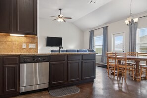Interior - New! 3BR Home w/Fenced Yard, Patio and fast Wifi! (New Braunfels)