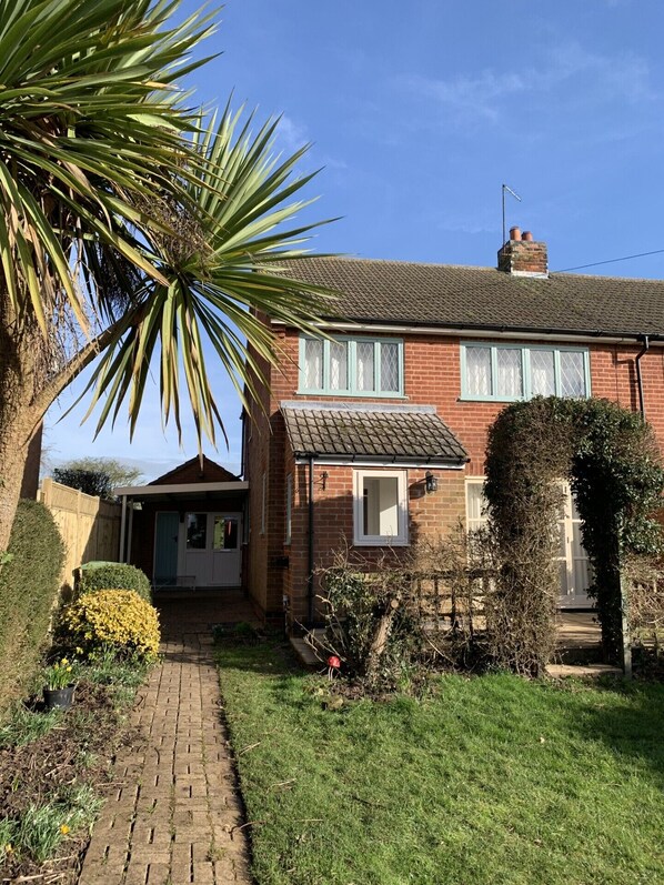 Exterior - Highfields (Newark)