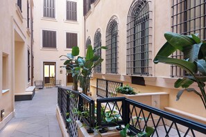 Property grounds - Pirandello Luxury Home, in the prestigious Palazzo Raggi, in the heart of Rome (Roma)