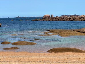 Platja a a prop 