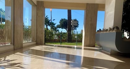 Appartement au bord de mer avec piscine résidentielle