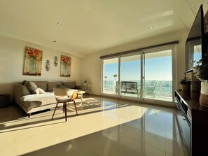 Living area - Paraíso privado, Casa frente al mar, Zona Exclusiva (Tijuana)