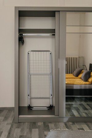 1 bedroom, iron/ironing board, WiFi, bed sheets - Panoramic Top-Floor Downtown Apartment with Citadel & Liberty Statue View (Budapest)
