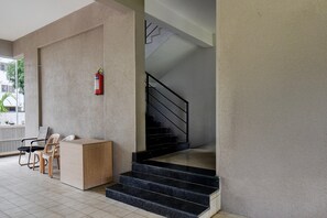 Reception - Super Katraj Stop Formerly Indu Ville (Pune)