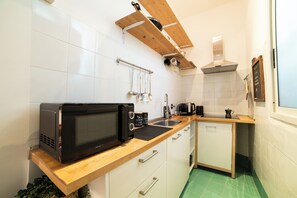 Private kitchen - Vrbo Property (Roma)