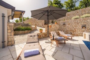 Terrace/patio - Villa Argenta in lovely Aržano, Croatia (Aržano)