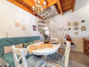 Kalliopi Villa | Phòng ăn