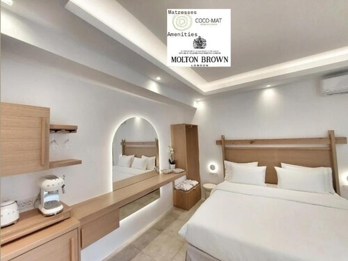 DelMar Suites Syros