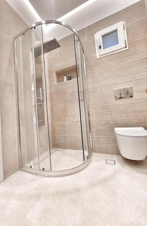 Suite superior, vista al mar | Baño