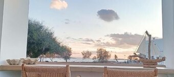 DelMar Suites Syros