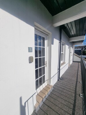 Exterior detail - 5 Greta Side Court, Otley Road (Keswick)