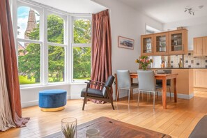 Interior - Chaucer Apartment, 9 Chaucer House Apartments (Keswick)