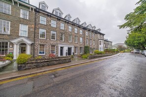 Exterior - Chaucer Retreat, 3 Chaucer House Apartments (Keswick)