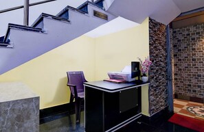 บ้านพัก | ฝ่ายต้อนรับ