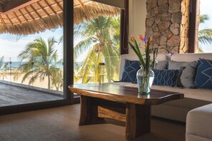 Basic fyrbäddsrum | Vardagsrum