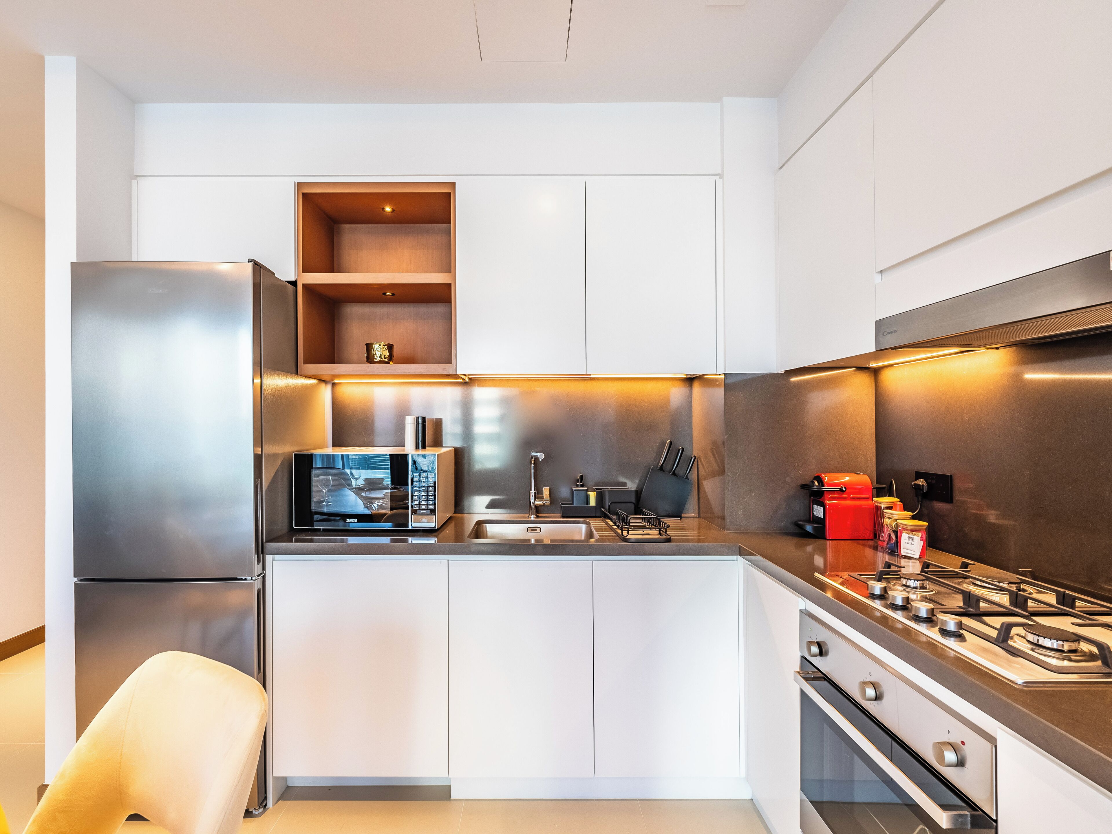 Luxury Apartment, Balcony, City View | Private kitchen