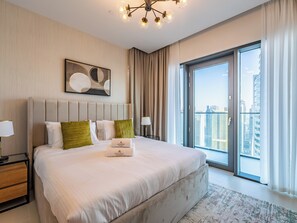 Luxe appartement, balkon, uitzicht op stad