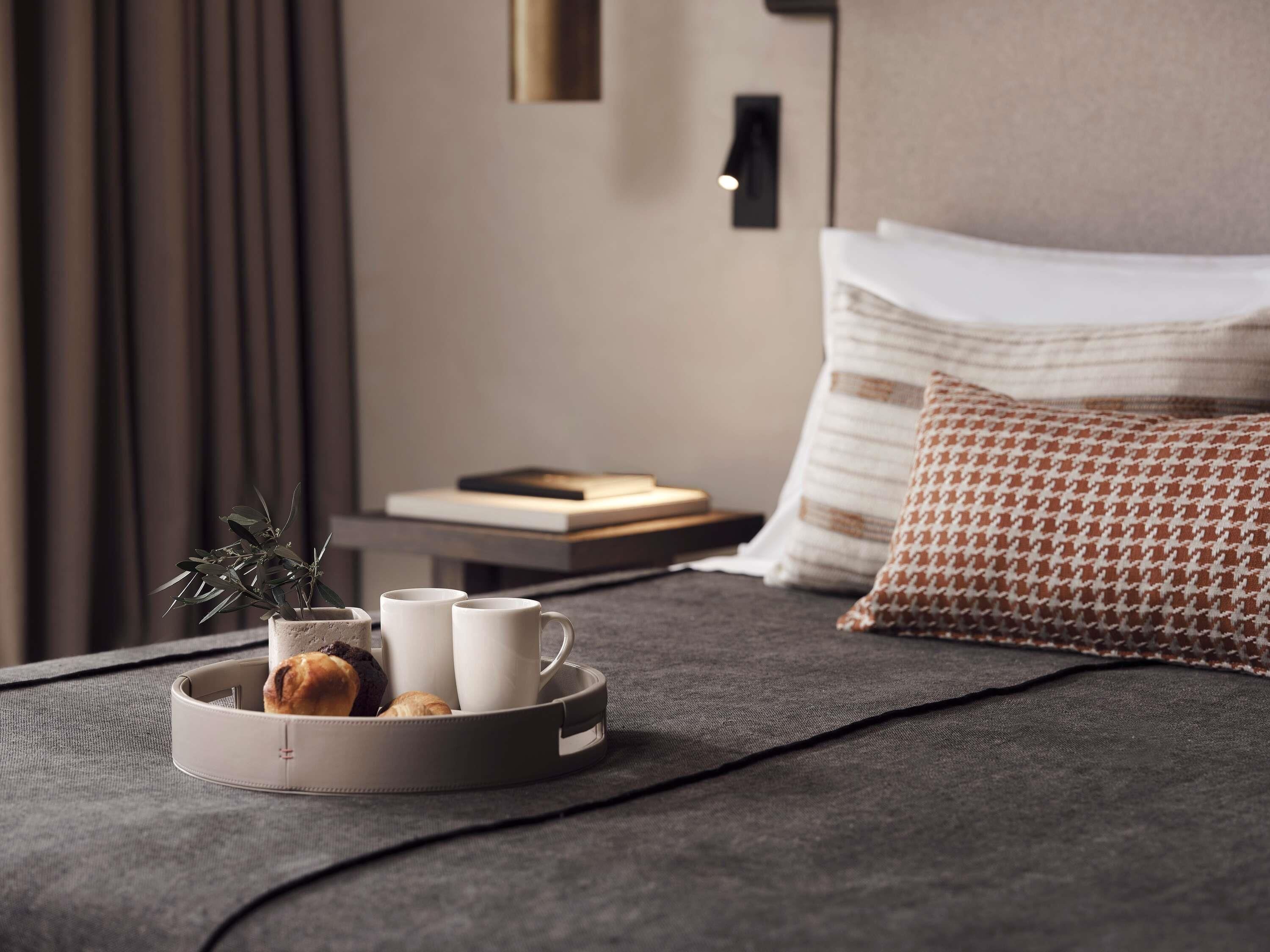 Signature Room, 1 King Bed, Hot Tub, Sea View | In-room safe, free WiFi, bed sheets