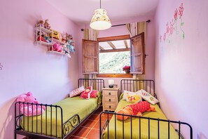 Children’s area - Casa Clara. Lovely and quiet rural estancia with private swimming pool. (Canillas de Aceituno)